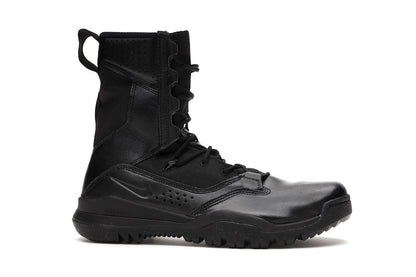 Nike Special Field Boot 8 Inch Black