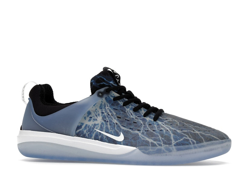Nike SB Zoom Nyjah 3 Trouble at Home