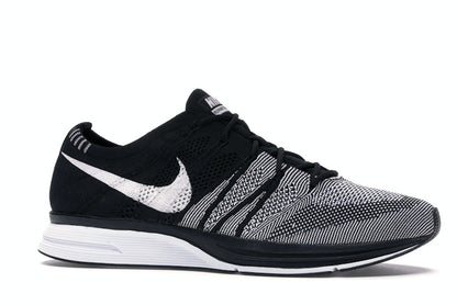 Nike Flyknit Trainer Oreo