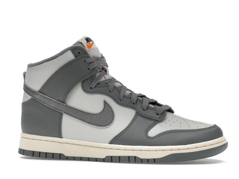 Nike Dunk High Vintage Light Bone Grey