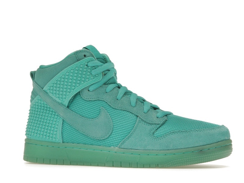 Nike Dunk CMFT Premium Light Retro