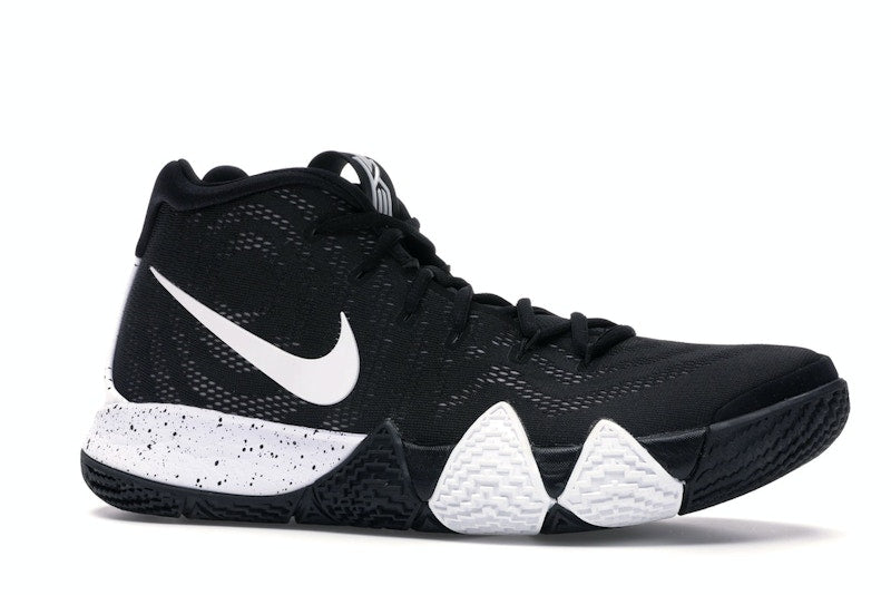 Nike Kyrie 4 Black White