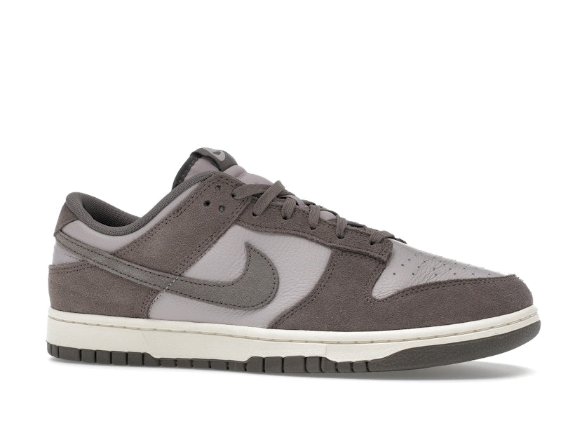 Nike Dunk Low SE Platinum Violet Cave Stone