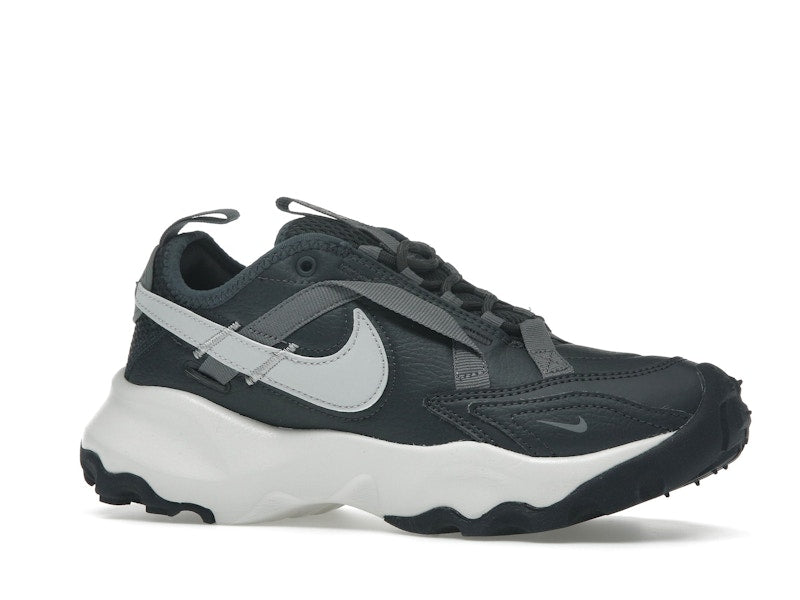 Nike TC 7900 Anthracite Platinum Tint Smoke Grey Metallic Platinum (Women's)