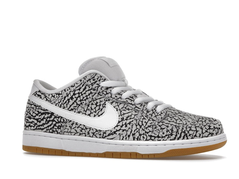 Nike SB Dunk Low Road