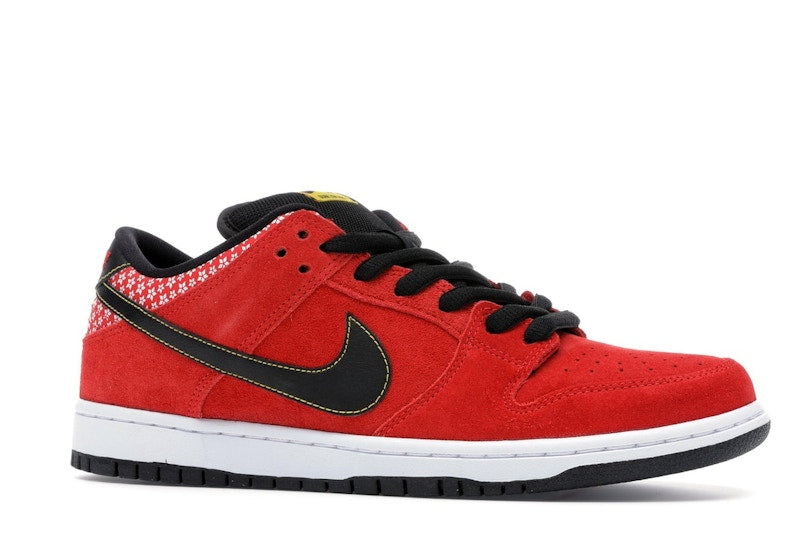 Nike SB Dunk Low Red Firecracker