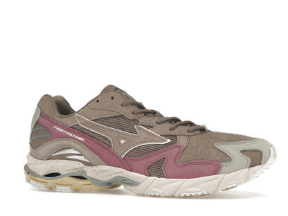 Mizuno Wave Rider 10 Footpatrol Rust
