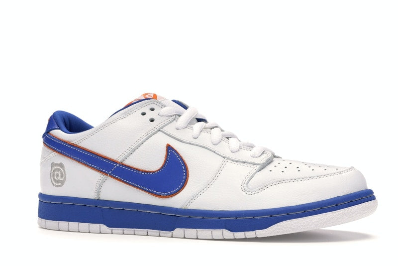 Nike SB Dunk Low Medicom 1