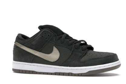 Nike SB Dunk Low Sequoia White Gum