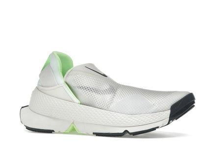 Nike Go FlyEase Ghost Green (Women's)