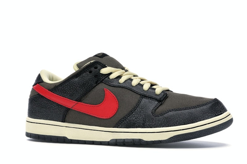 Nike SB Dunk Low Iron Man