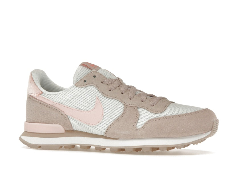 Nike Internationalist Summit White Light Madder Root (Women's)