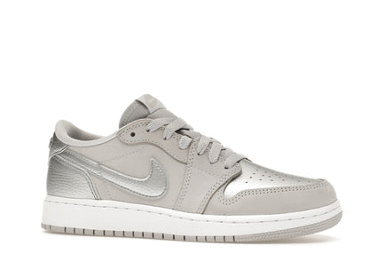 Jordan 1 Low OG Metallic Silver (GS)