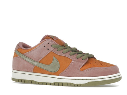 Nike SB Dunk Low Red Stardust