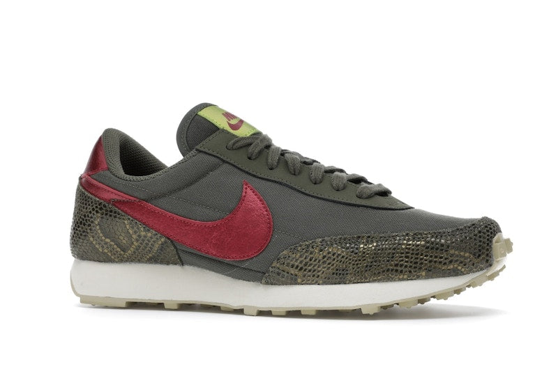 Nike Daybreak Medium Olive Worn Brick (Women's)
