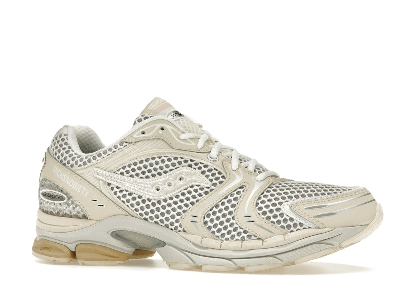 Saucony ProGrid Triumph 4 Highsnobiety Cream