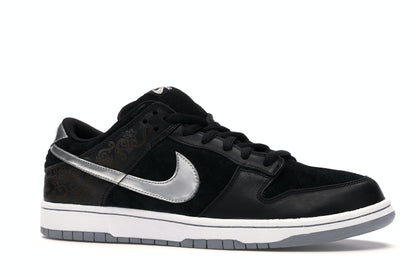 Nike SB Dunk Low Takashi 2