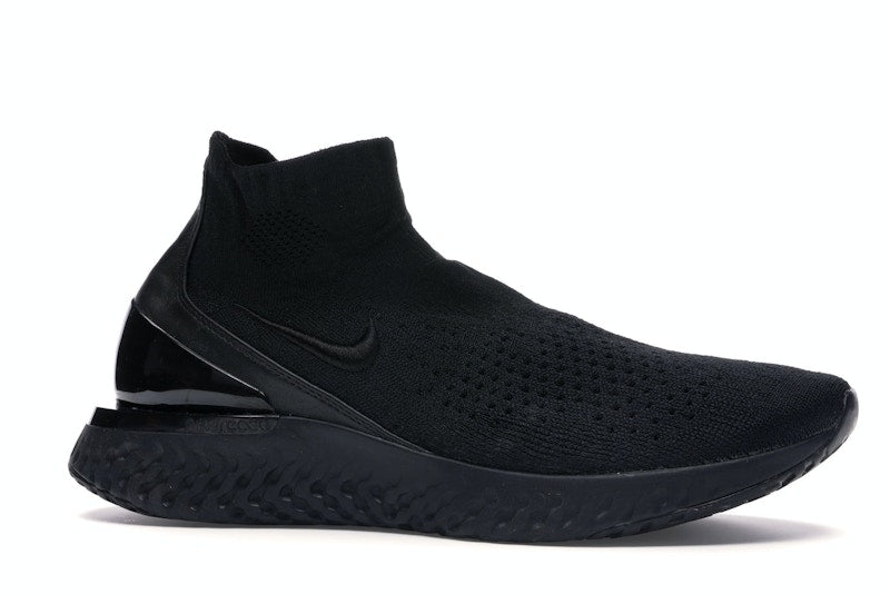 Nike Rise React Flyknit Triple Black