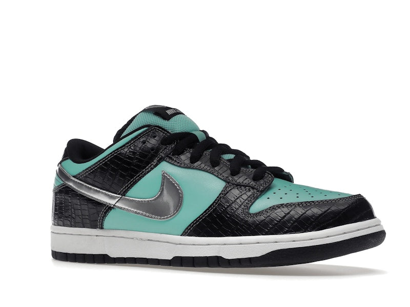 Nike SB Dunk Low Diamond Supply Co.
