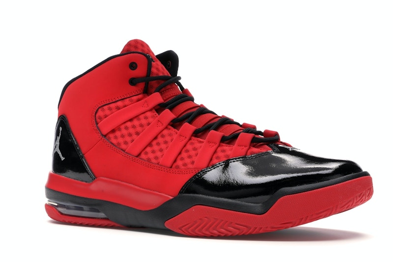 Jordan Max Aura Red Black
