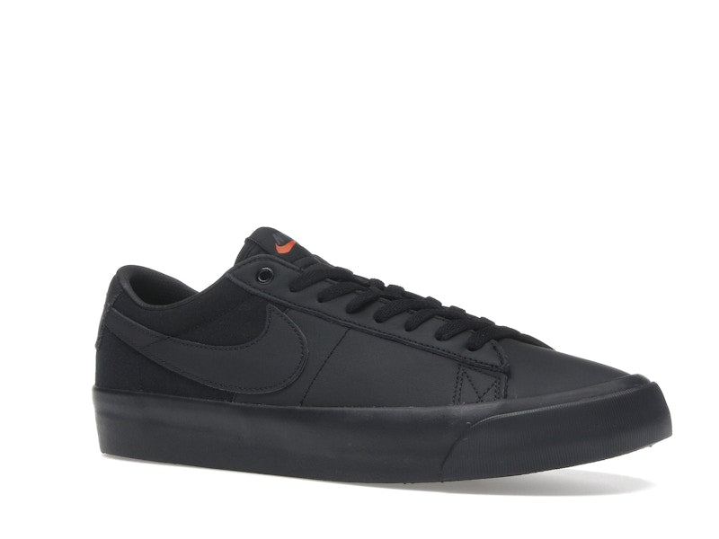 Nike SB Zoom Blazer Low Pro GT ISO Triple Black