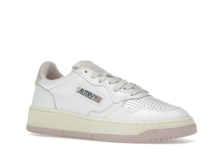 Autry Medalist Leather Low White Powder Pink (Women's)