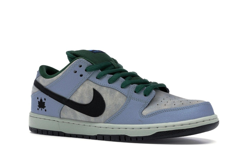 Nike SB Dunk Low Maple Leaf Central Park