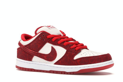Nike SB Dunk Low Valentine's Day (2014)