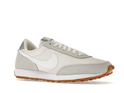 Nike Daybreak Pale Ivory Light Smoke Grey (Women's)