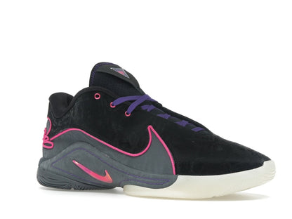 Nike LeBron 22 Blacklight