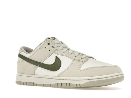 Nike Dunk Low Leaf Veins
