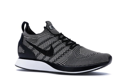 Nike Mariah Flyknit Racer Pale Grey Solar Red