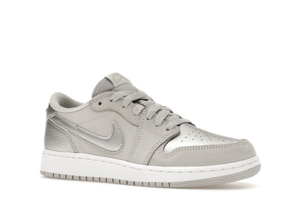 Jordan 1 Low OG Metallic Silver (GS)