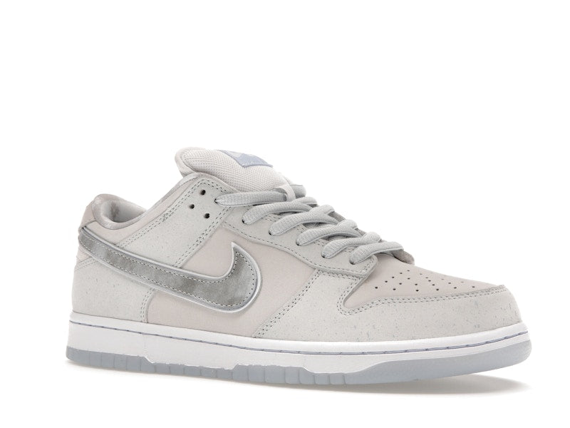 Nike SB Dunk Low White Lobster (Friends and Family)