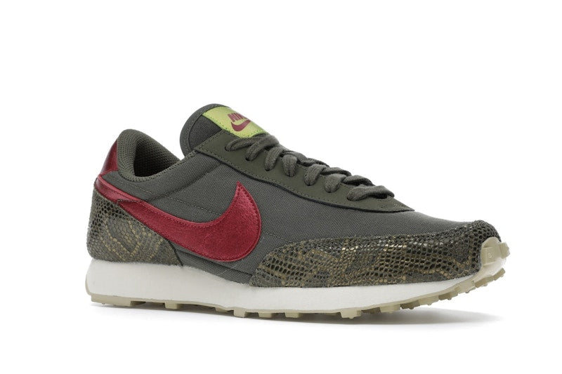 Nike Daybreak Medium Olive Worn Brick (Women's)