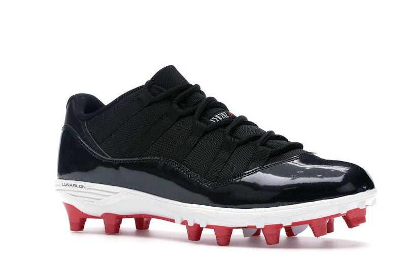 Jordan 11 Retro Low Cleat Bred