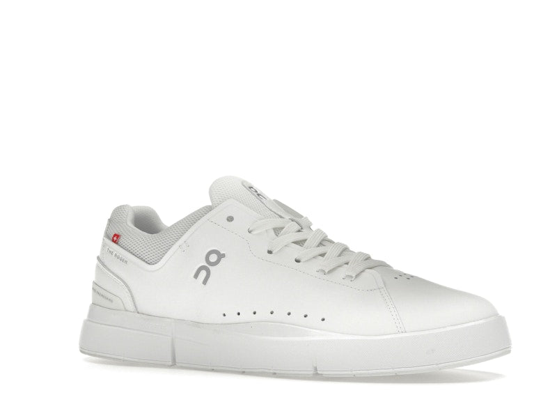 On The Roger Advantage All White (Women's)