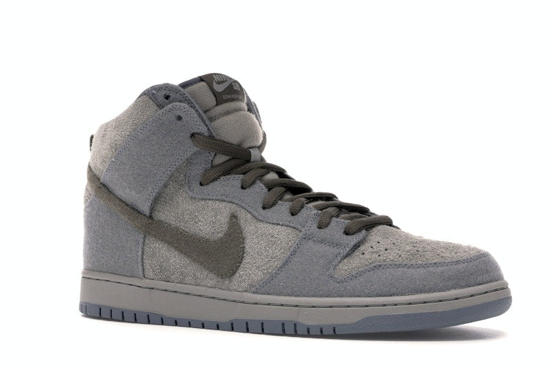 Nike SB Dunk High Tauntaun