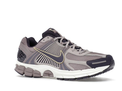 Nike Zoom Vomero 5 Platinum Violet