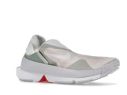 Nike Go FlyEase Summit White Arctic Orange Summit White
