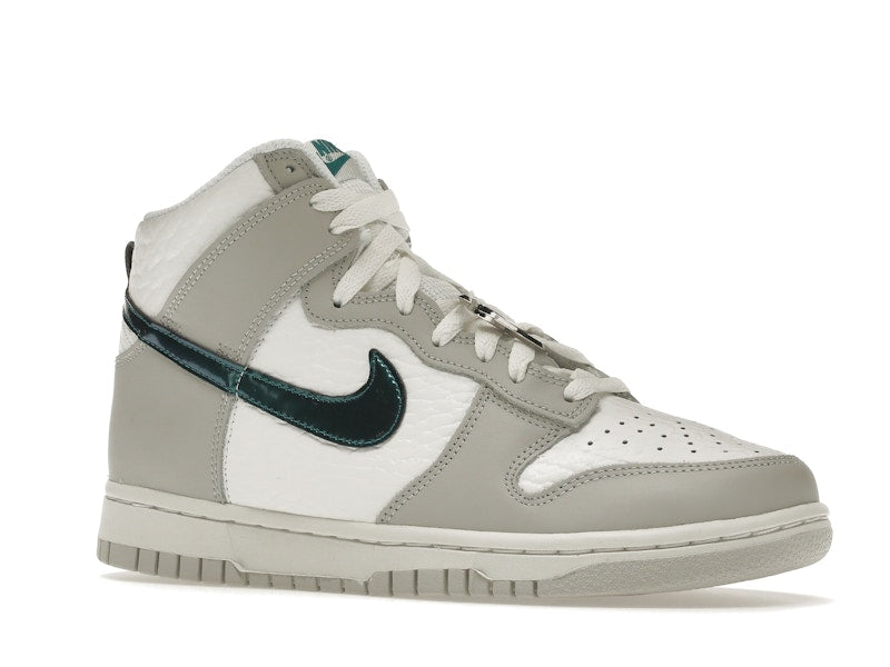 Nike Dunk High FLS (Women's)