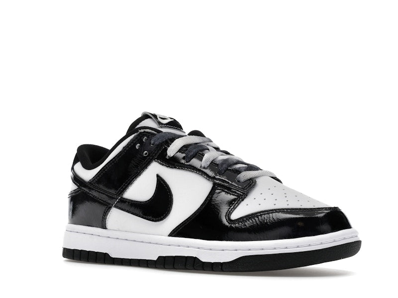 Nike Dunk Low SE Panda