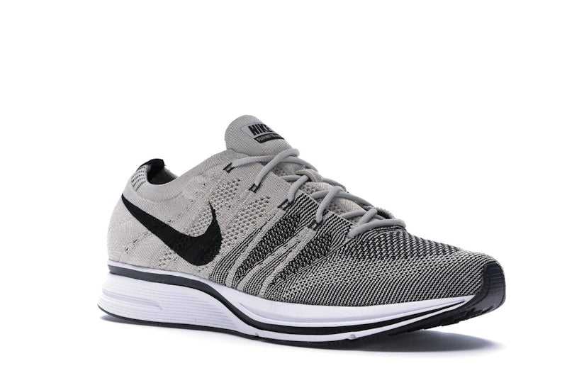 Nike Flyknit Trainer Pale Grey