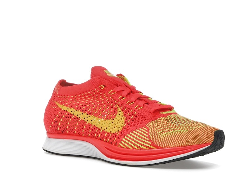 Nike Flyknit Racer Bright Crimson Volt