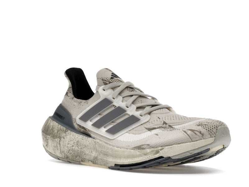 adidas Ultra Boost Light Worn-Out