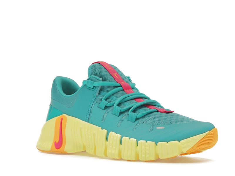 Nike Free Metcon 5 Dusty Cactus Fierce Pink