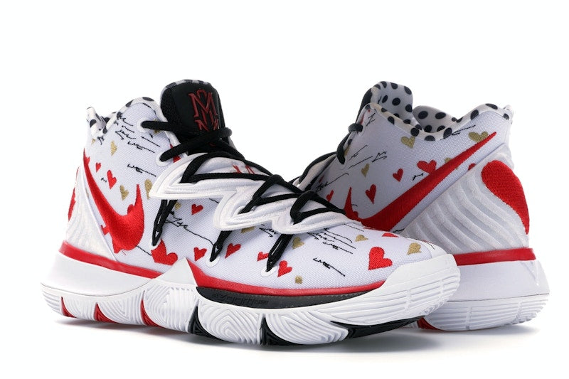 Nike Kyrie 5 Sneaker Room Mom White