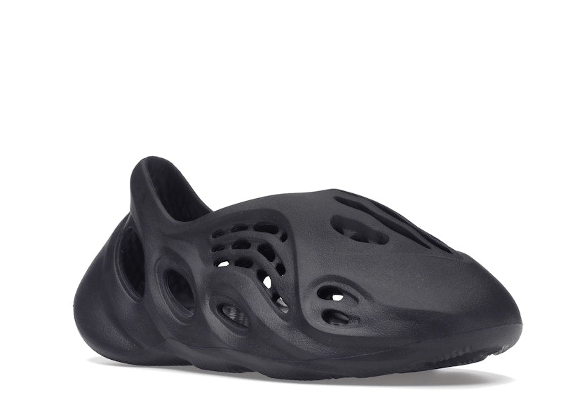 adidas Yeezy Foam RNR Onyx