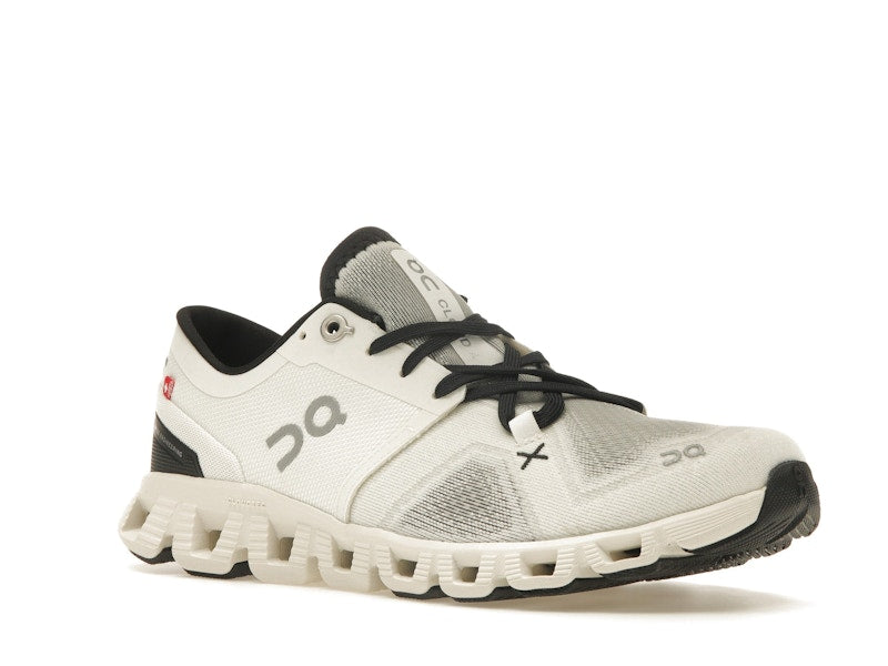 On Running Cloud X 3 White Black (Women's)