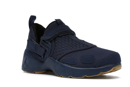 Jordan Trunner LX Navy Gum